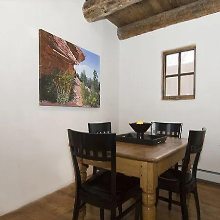 Old Charm Main House One-bedroom Holiday Holiday home